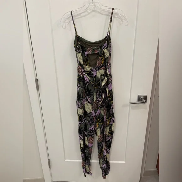 Lush Purple Green Tropical Front Tie Jumpsuit Size Medium - Picture 5 of 12